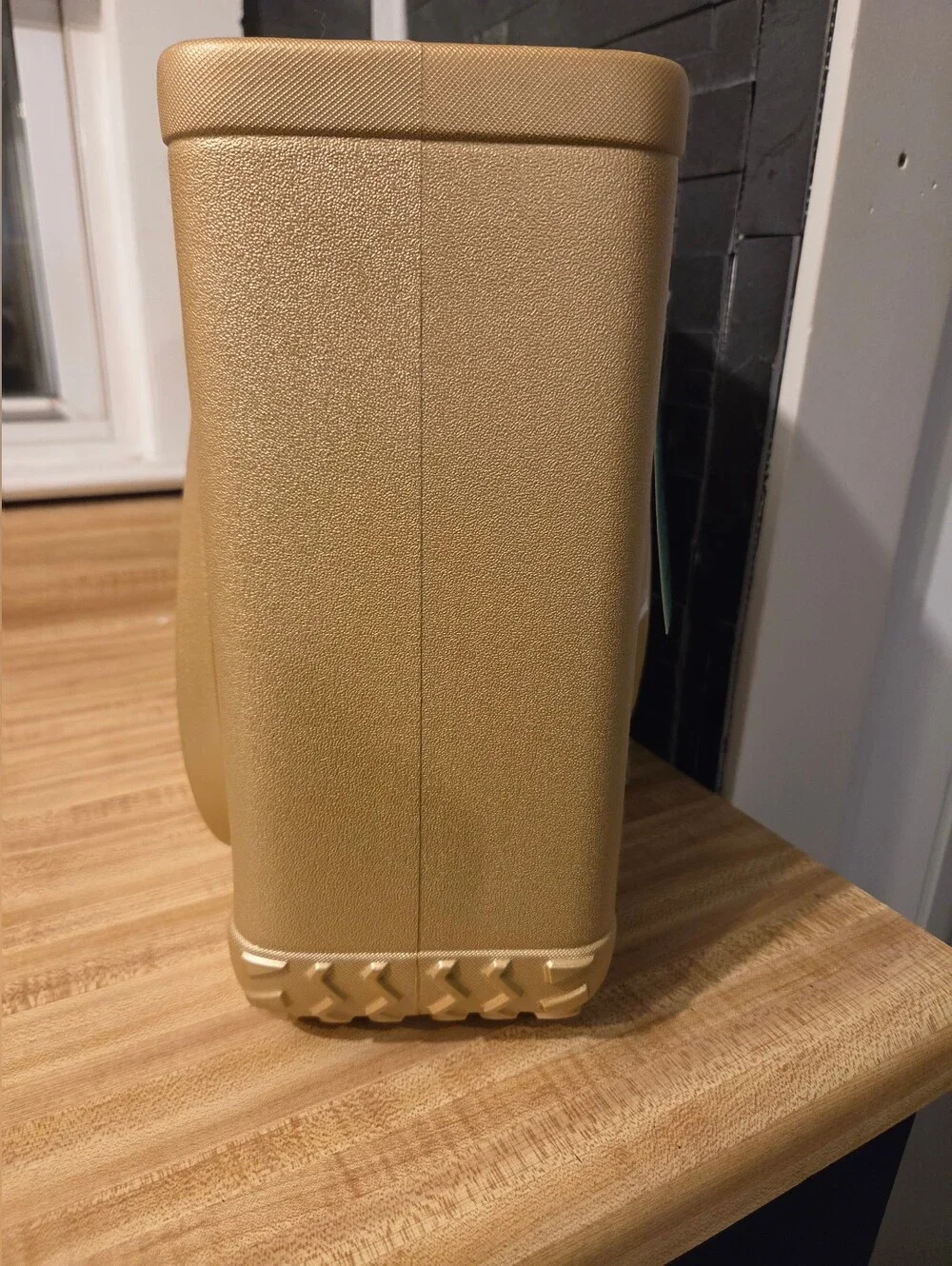 Bogg Bag NWT Limited Edition Gold Metallic Medium Size Tote